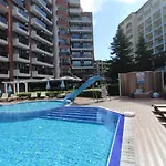 شقة Menada Admiral Plaza *