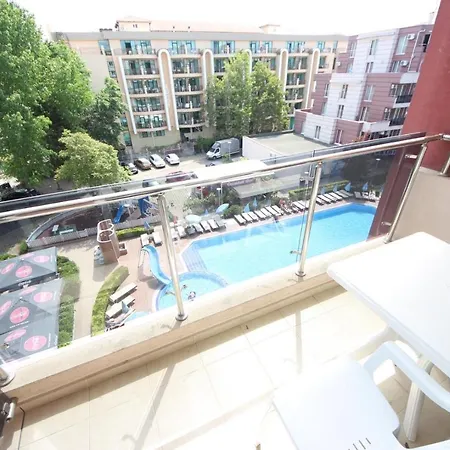 Menada Admiral Plaza Daire *