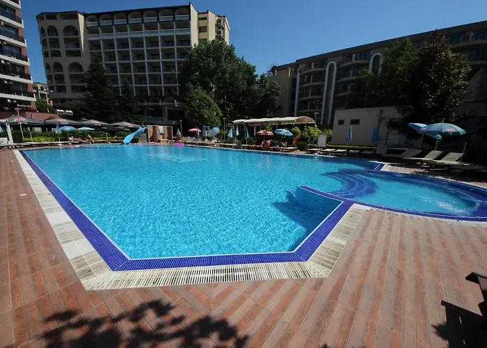 Menada Admiral Plaza Appartement *