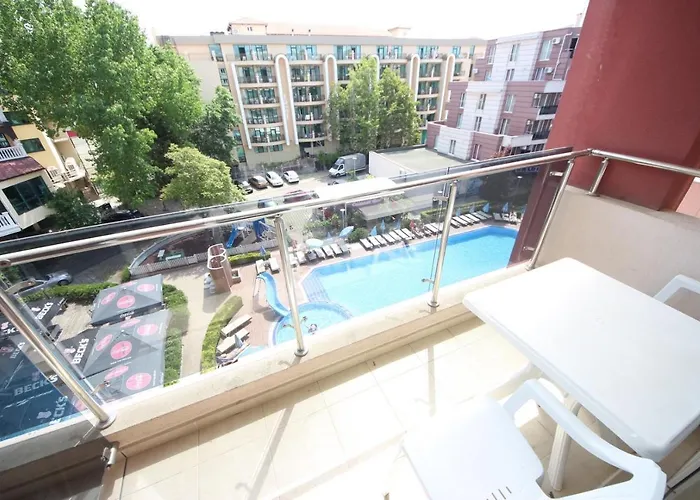 Menada Admiral Plaza Appartement *