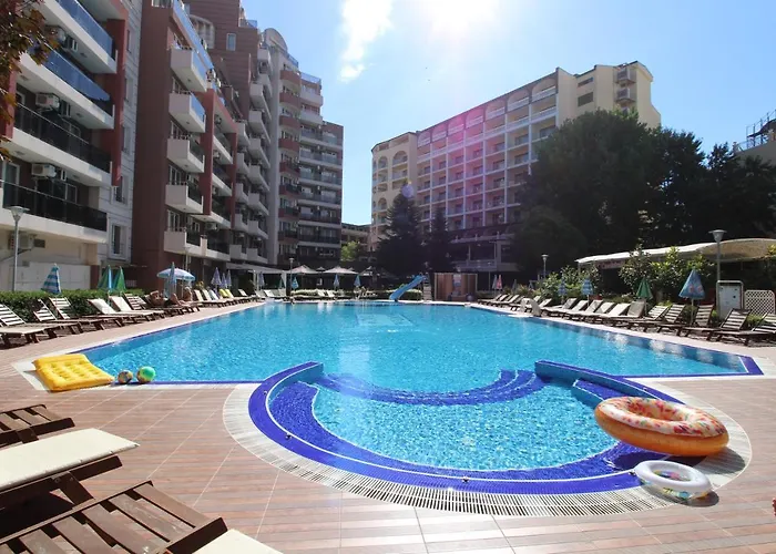 Menada Admiral Plaza